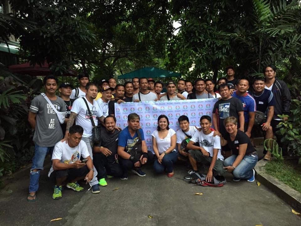 Group of workers at a Tulong court-procedure briefing