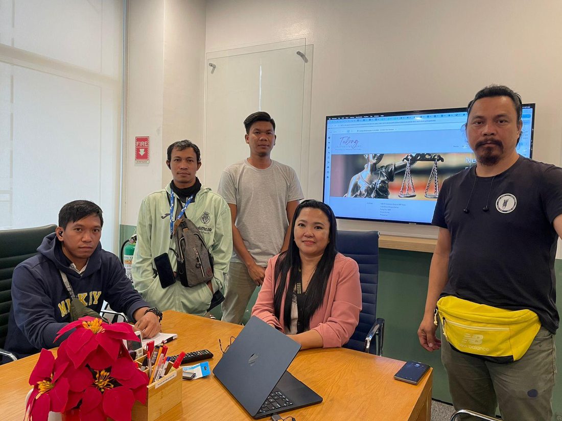 Repatriated workers meeting at the Tulong Initiative office